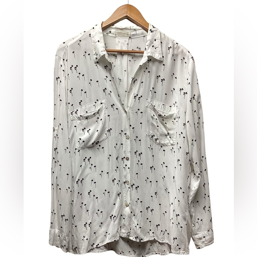 Just living Rayon Blouse White With Small Black Flower Print Size XL